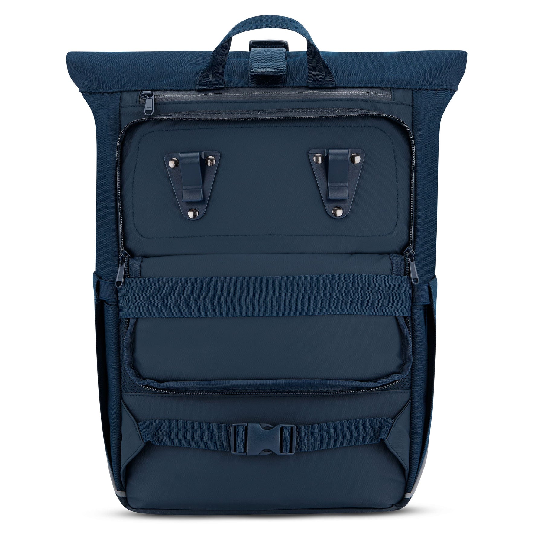 Blauer Rolltop-Rucksack 'Robin Medium' von Johnny Urban mit Befestigungsschlaufen und Riemen fürs Fahrrad