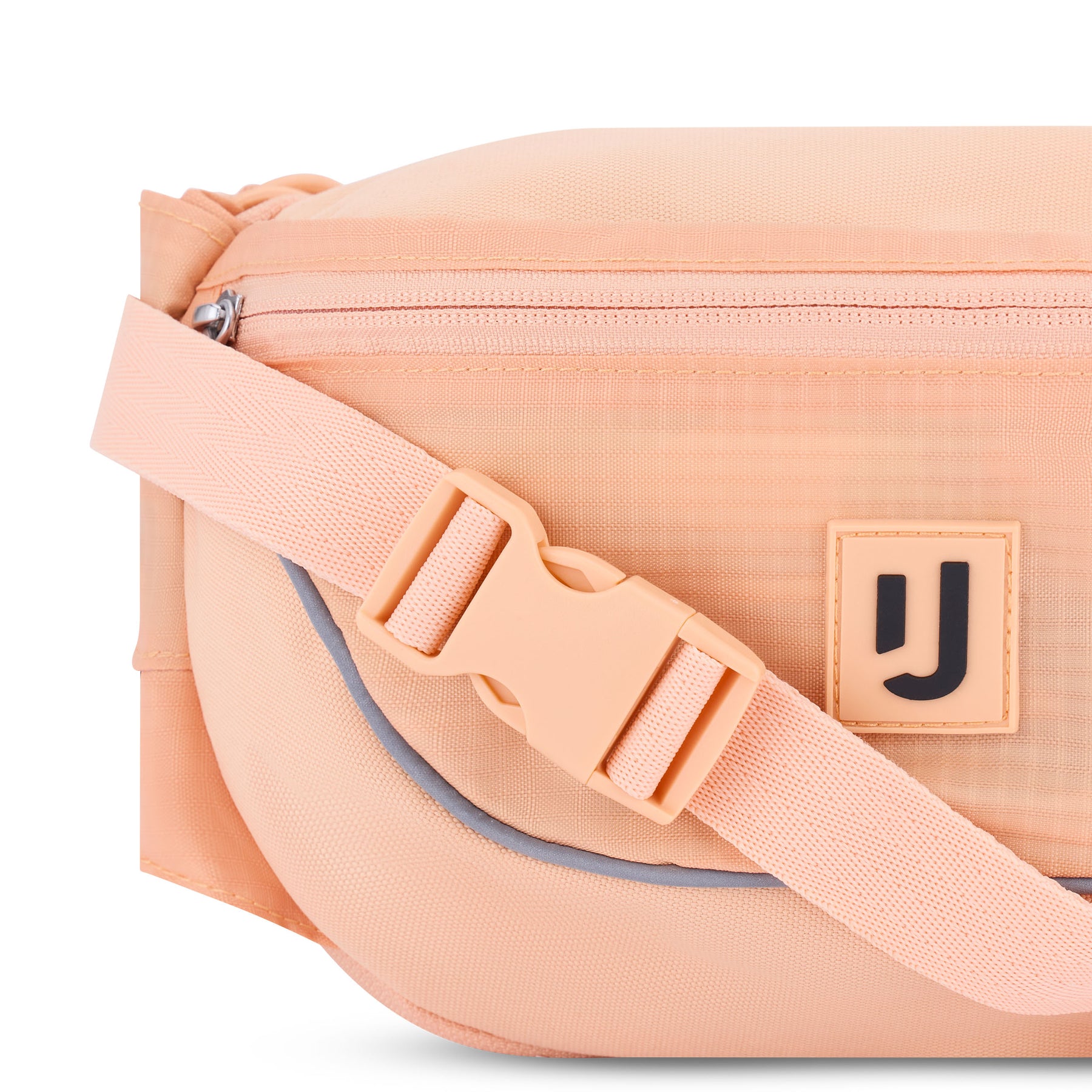 Pfirsichfarbene 2in1 Bauchtasche 'Jimmy' von Johnny Urban mit Frontreißverschluss, verstellbarem Gürtel und Markenlogo