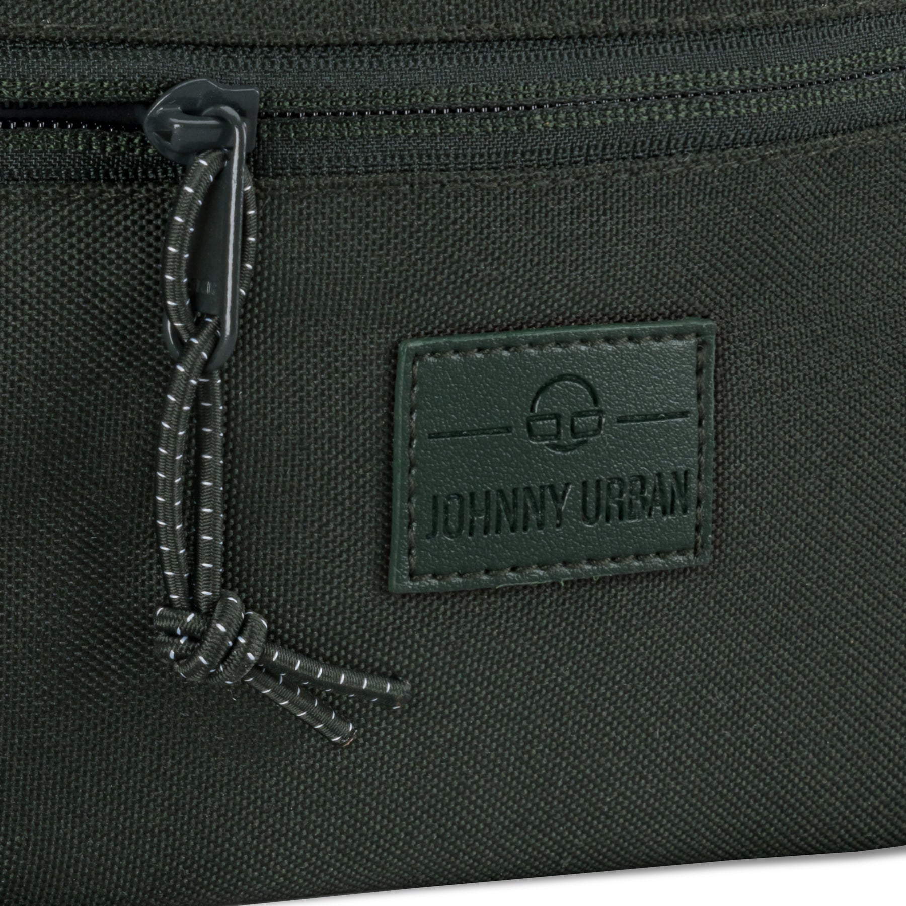 Grüne Johnny Urban Bauchtasche 'Erik Small' aus robustem Material mit Reißverschluss und Logoetikett