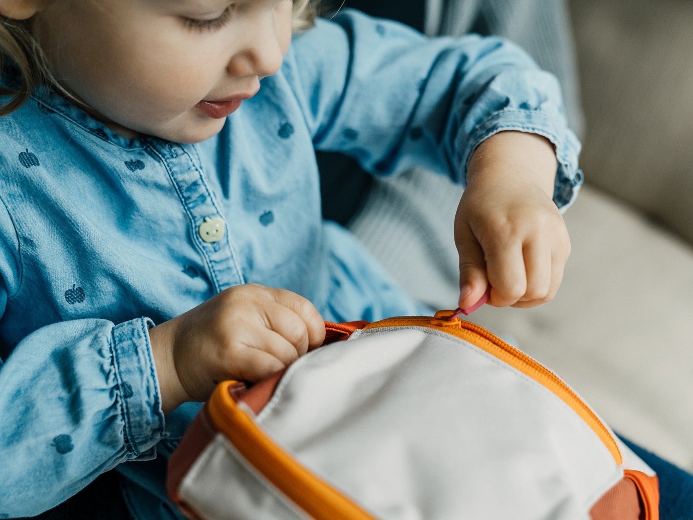 Kinderrucksack ab einem Jahr - kindgerechtes Design - Johnny Urban