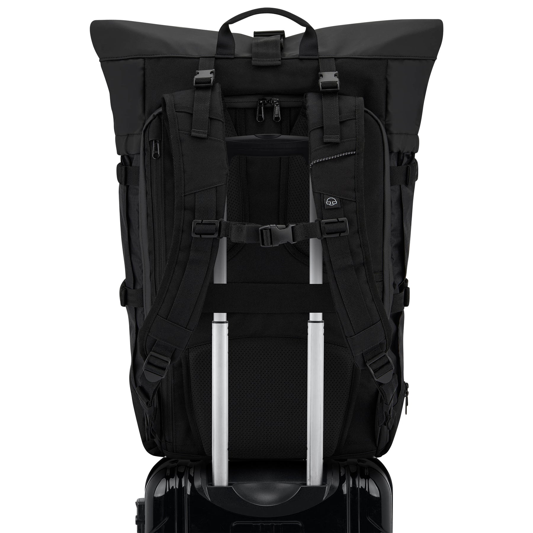 Johnny Urban Reiserucksack Allen XL Travel in Schwarz auf Trolleygriff aufgesetzt