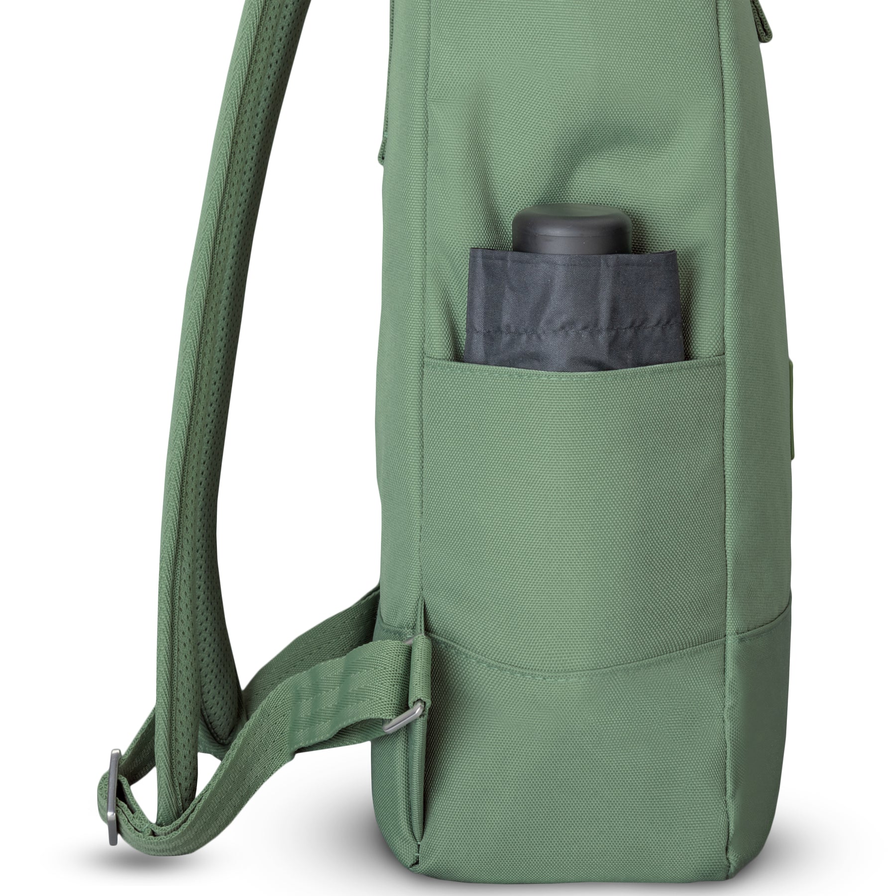 Grüner Rolltop-Rucksack Robin Large mit Seitentasche und schwarzem Tascheninhalt