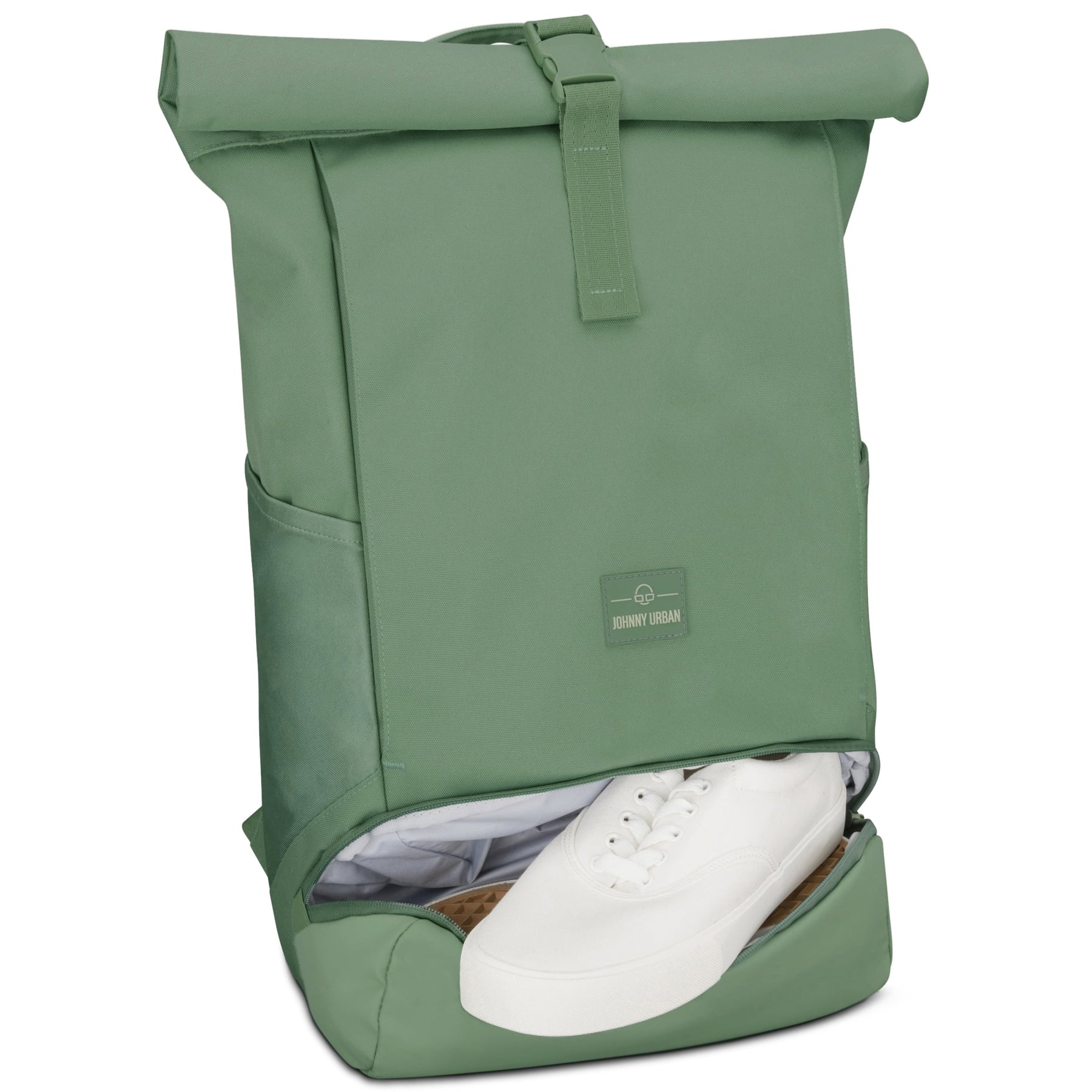 Rolltop Rucksack Allen Medium in Salbeigrün mit seitlicher Tasche und Schuhfach unten geöffnet