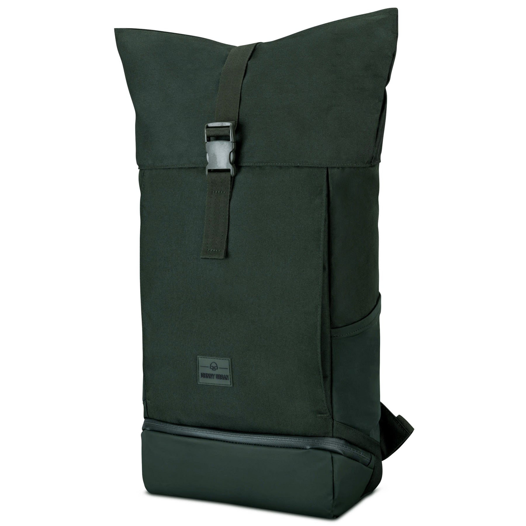Grüner Rolltop Rucksack 'Allen Medium' von Johnny Urban mit Schnallenverschluss und Reißverschlusstasche unten