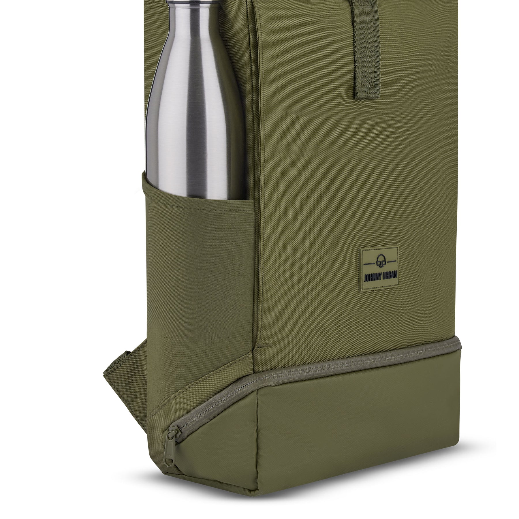 Rolltop Rucksack Allen Medium in olivegrün mit seitlichem Flaschenfach und Johnny Urban Logo