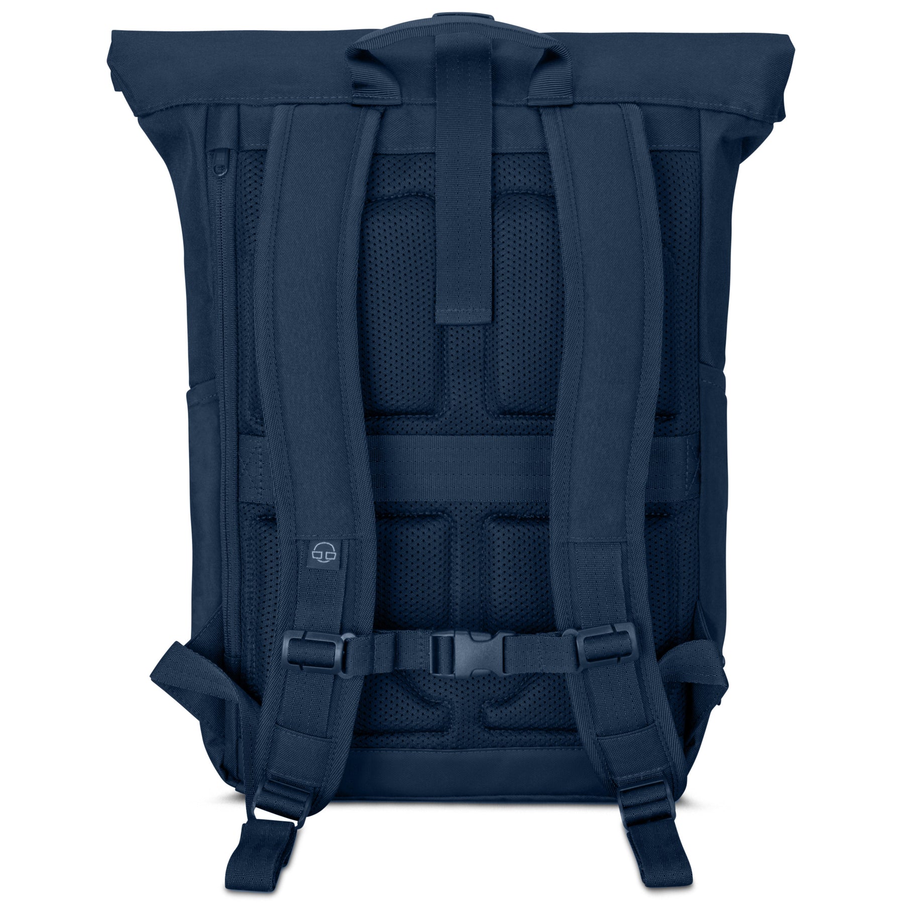 Blauer Rolltop-Rucksack 'Allen Medium' von Johnny Urban von der Rückseite mit gepolstertem Rücken und verstellbaren Schultergurten