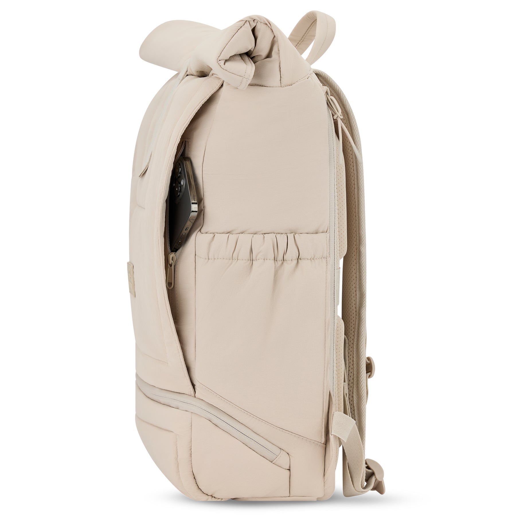 Beiger gepolsterter Rolltop-Rucksack 'Kyle' mit seitlicher Tasche, Smartphone steckend