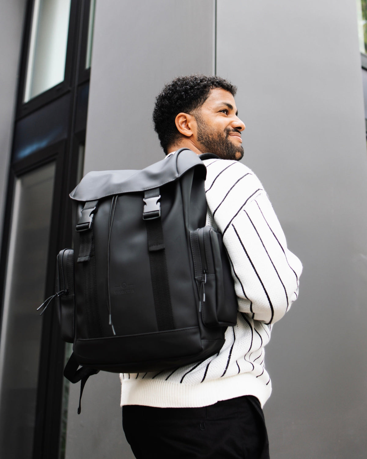 Unser männliches Model präsentiert hier den Johnny Urban Finley.