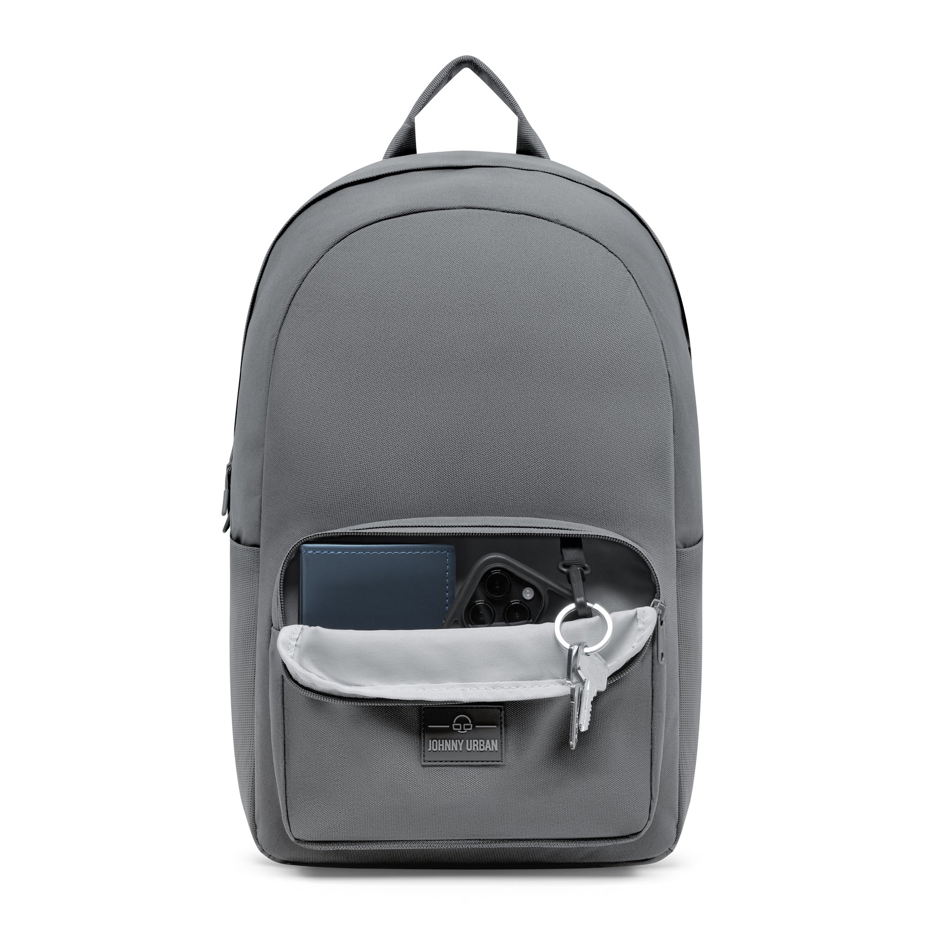 Rucksack 'Mo' von Johnny Urban in dunklem Grau mit aufgesetzter Fronttasche, sichtbar Smartphone, Geldbörse und Schlüssel