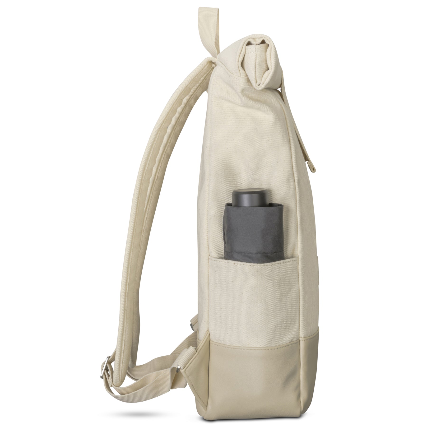 Rolltop Rucksack 'Adam Medium' von Johnny Urban in cremeweiß mit Außentasche und schwarzem Gegenstand