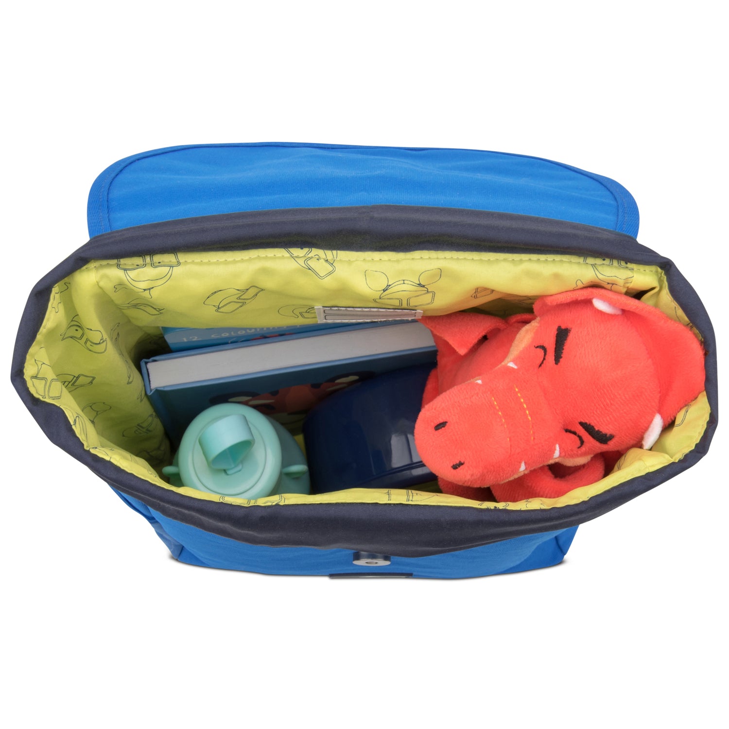 Offener blauer Kinderrucksack "Liam" mit gelbem Innenfutter, gefüllt mit Buch, Trinkflasche, blauer Brotdose und rotem Stofftier