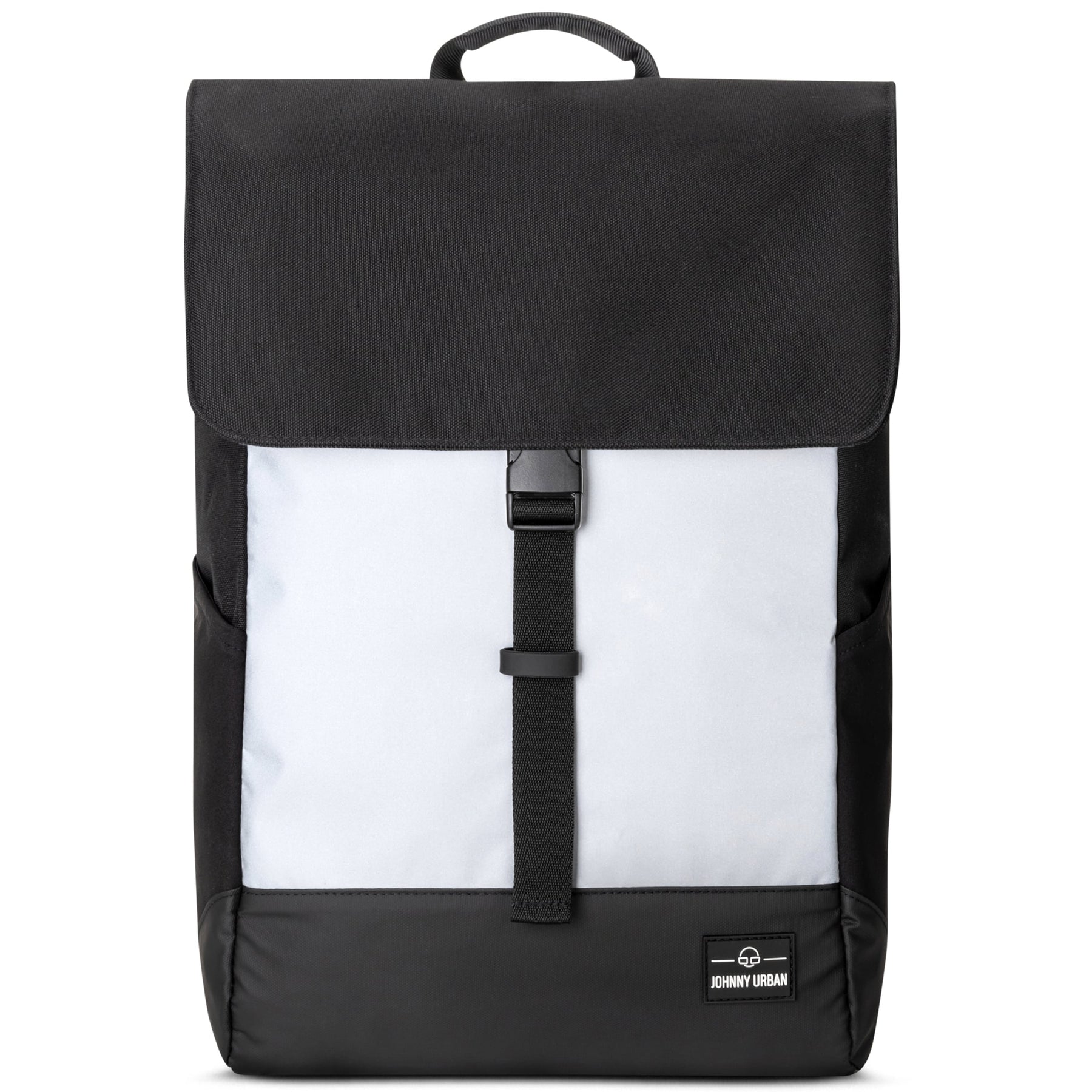 Rucksack 'Mika' von Johnny Urban in Schwarz und Weiß mit Klappe und Schnallenverschluss
