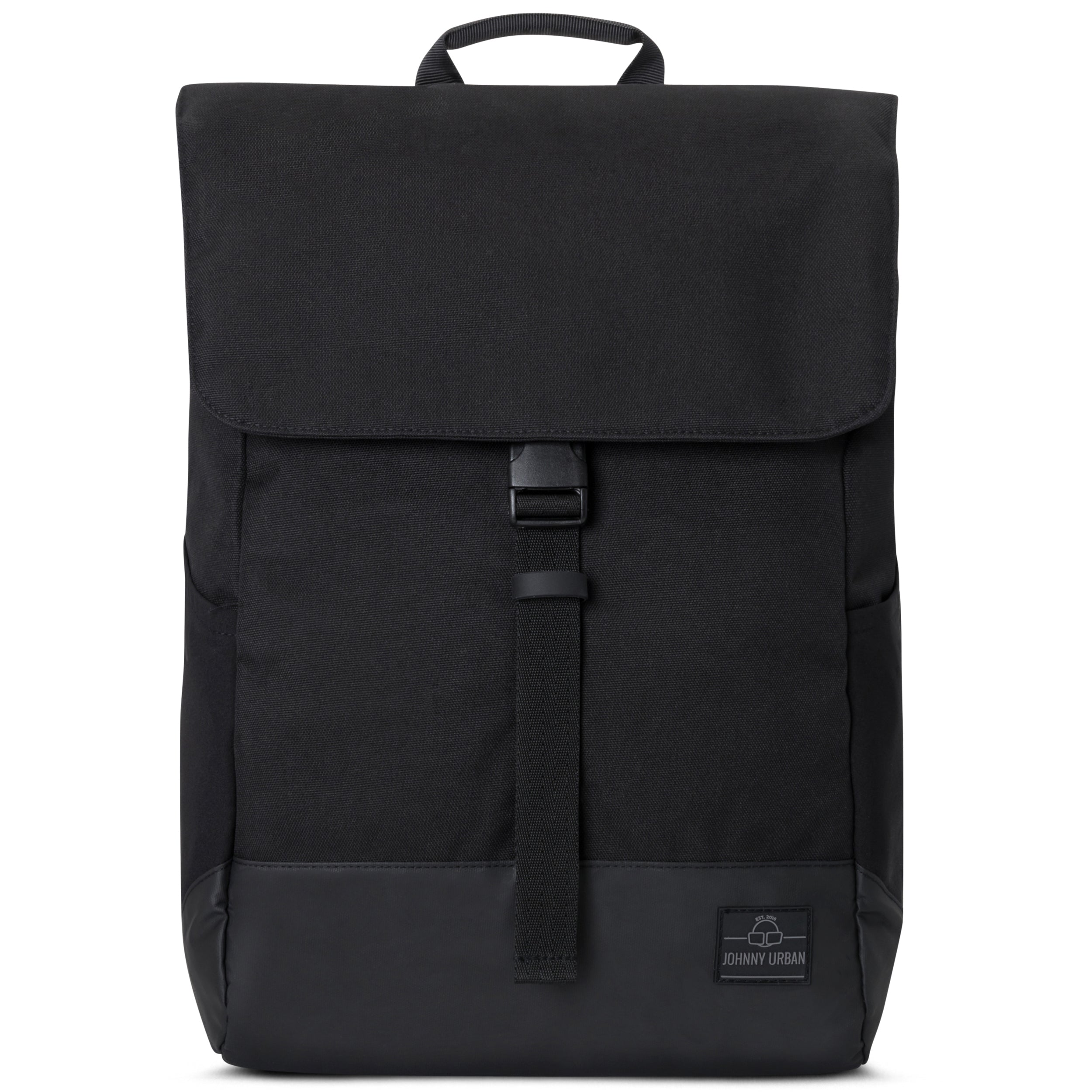 Schwarzer Tagesrucksack 'Mika' von Johnny Urban mit Klappe und Verschlussriemen