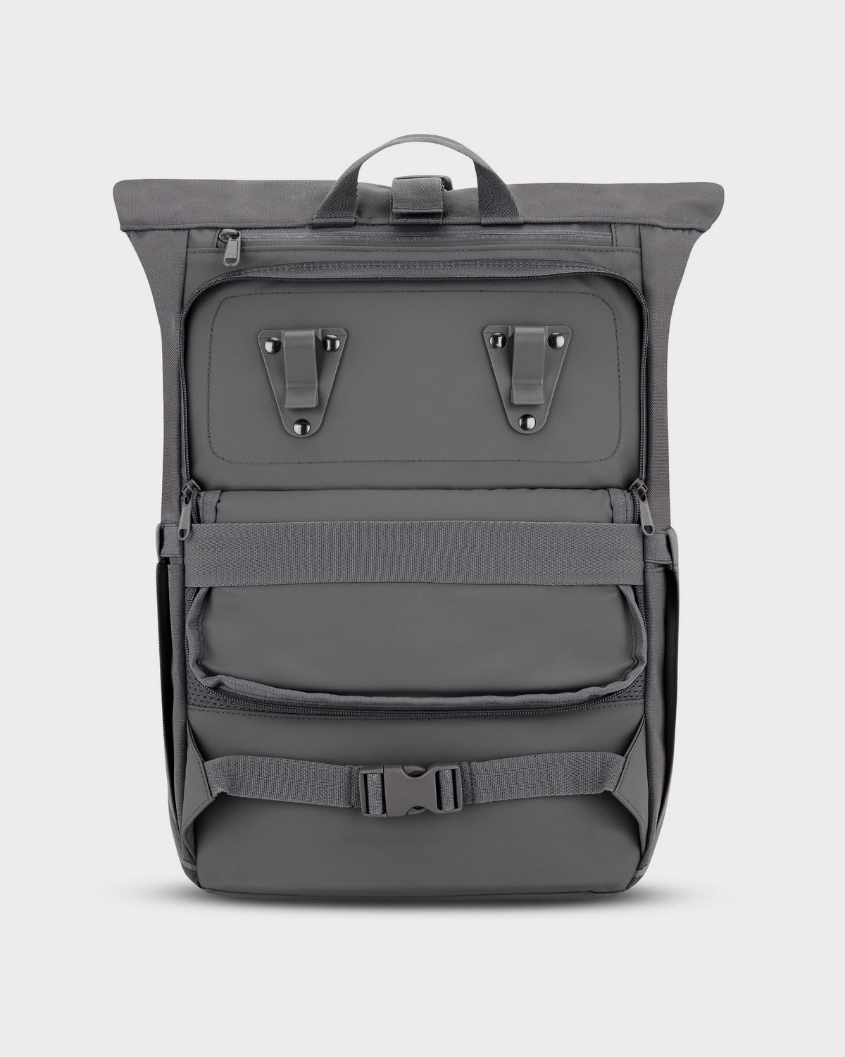 Robin Medium Rolltop Rucksack von Johnny Urban, grau, mit Befestigungsgurten für Fahrradgepäckträger