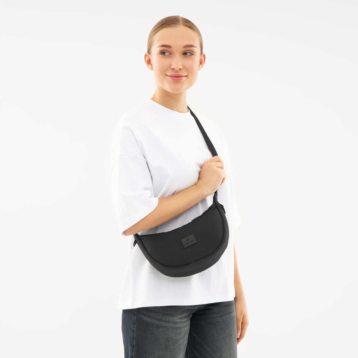 Half Moon Bag "Kaia Small"