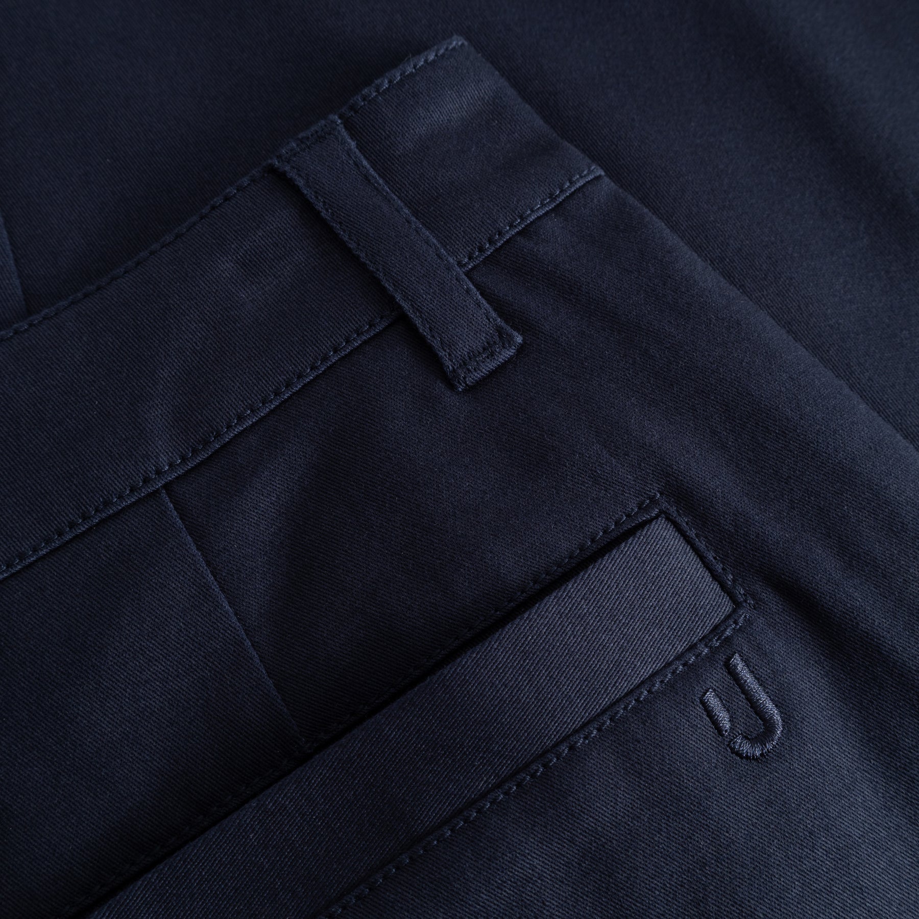 Relaxed Chino Hose "Ari"