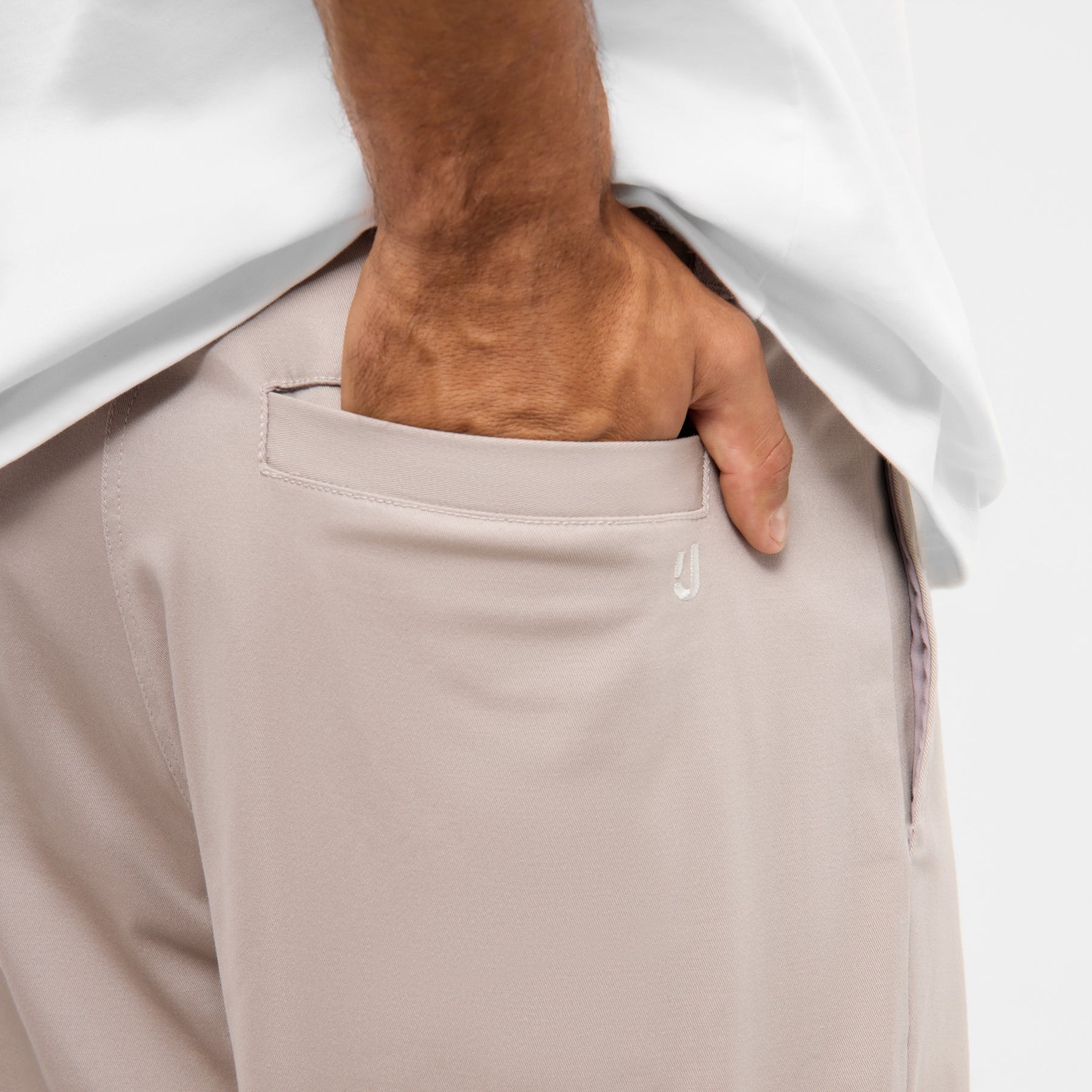 Relaxed Chino Hose "Ari"