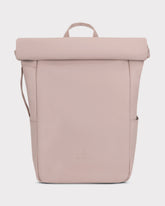 Rolltop Rucksack Henry von Johnny Urban in zartem Rosa mit schlichtem Design und Tragegriff oben